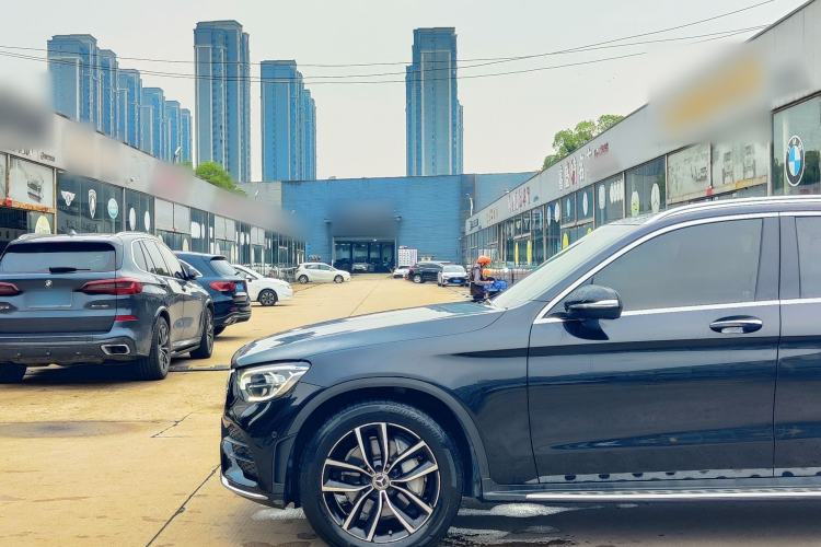 Used Mercedes-Benz GLC 2020 Facelift GLC 300 L 4MATIC Dynamic Edition Exterior 8