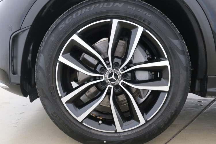 Used Mercedes-Benz GLC 2020 Facelift GLC 300 L 4MATIC Dynamic Edition Exterior 8