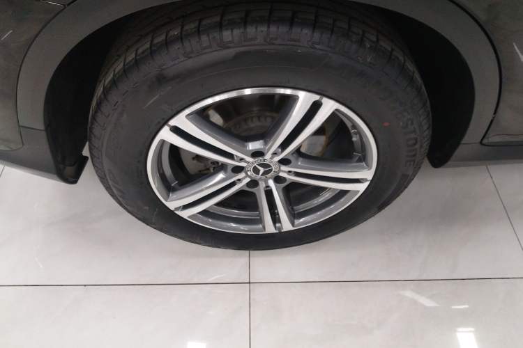 Used Mercedes-Benz GLC 2020 GLC 260 L 4MATIC Luxury Model Exterior 8