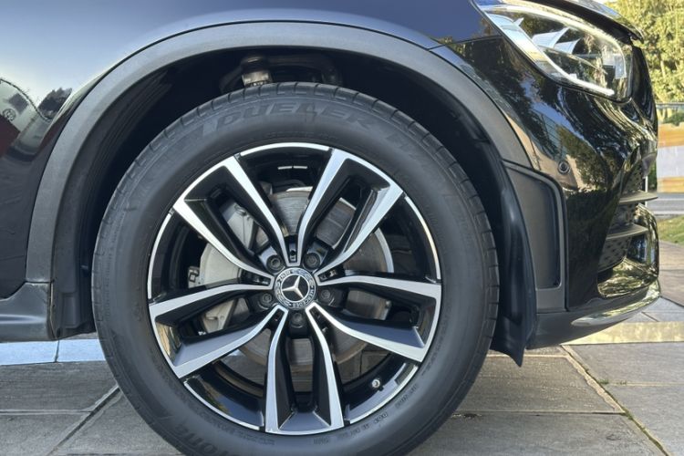 Used Mercedes-Benz GLC 2020 Facelift GLC 300 L 4MATIC Dynamic Edition Exterior 9