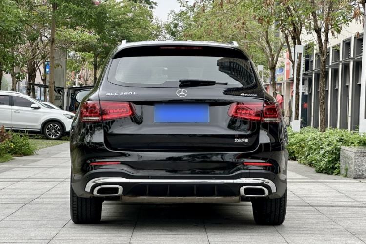 Used Mercedes-Benz GLC 2020 GLC 260 L 4MATIC Luxury Model Exterior 9