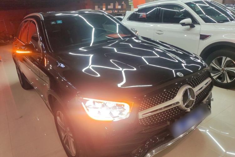 Used Mercedes-Benz GLC 2020 GLC 260 L 4MATIC Luxury Model Front Right 45 Deg