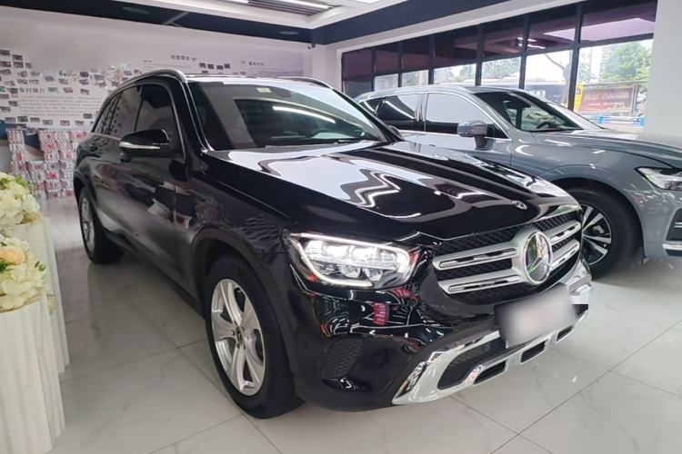 Used Mercedes-Benz GLC 2020 Facelifted GLC 260 L 4MATIC Dynamic Edition Front Right 45 Deg