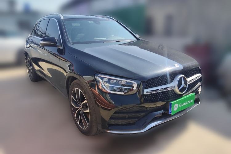 Used Mercedes-Benz GLC 2020 Facelift GLC 260 L 4MATIC Luxury Edition Front Right 45 Deg