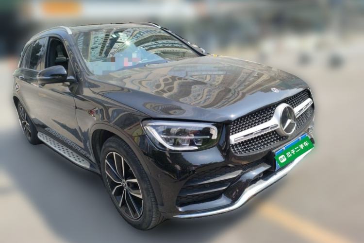 Used Mercedes-Benz GLC 2020 Facelift GLC 260 L 4MATIC Luxury Edition Front Right 45 Deg
