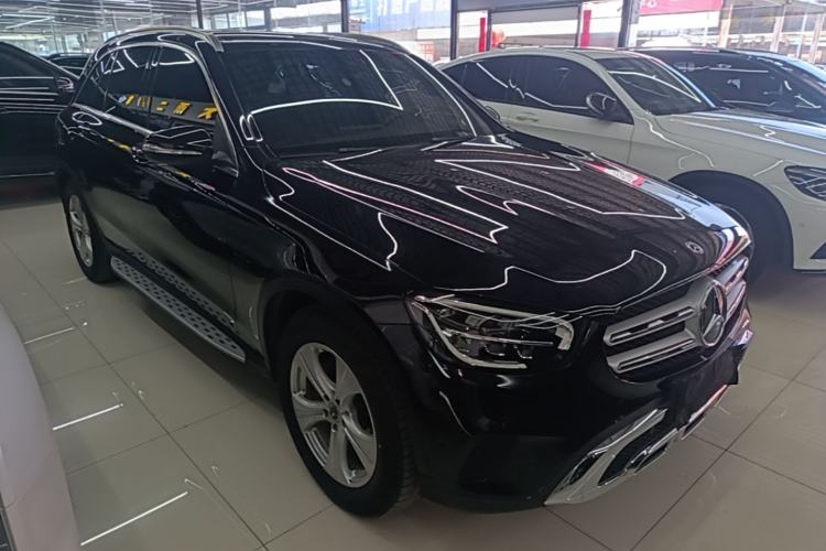 Used Mercedes-Benz GLC 2020 Facelifted GLC 260 L 4MATIC Dynamic Edition Front Right 45 Deg