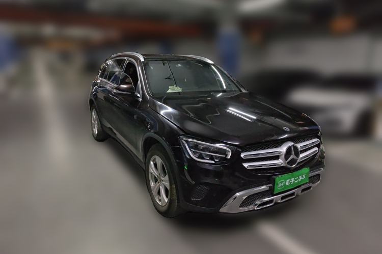 Used Mercedes-Benz GLC 2020 GLC 260 L 4MATIC Dynamic Model Front Right 45 Deg