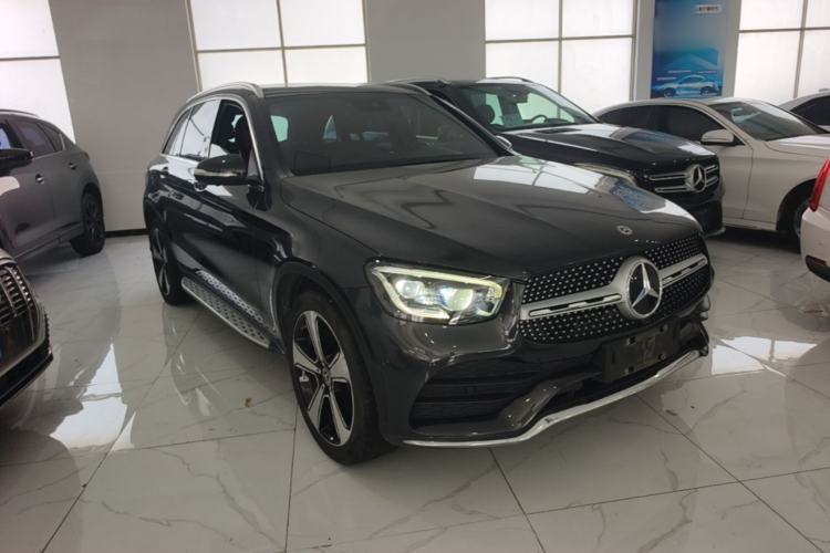 Used Mercedes-Benz GLC 2020 GLC 300 L 4MATIC Luxury Model Front Right 45 Deg