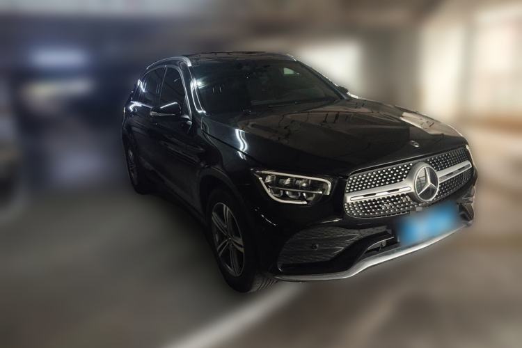 Used Mercedes-Benz GLC 2020 GLC 260 L 4MATIC Luxury Model Front Right 45 Deg