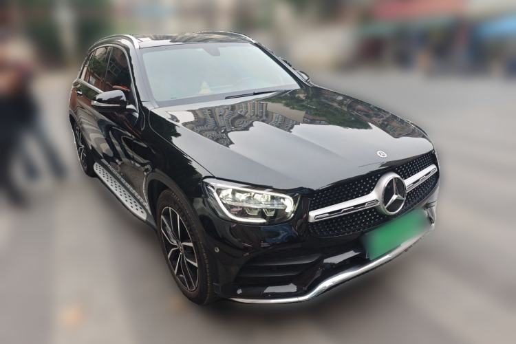 Used Mercedes-Benz GLC 2020 Facelift GLC 260 L 4MATIC Luxury Edition Front Right 45 Deg