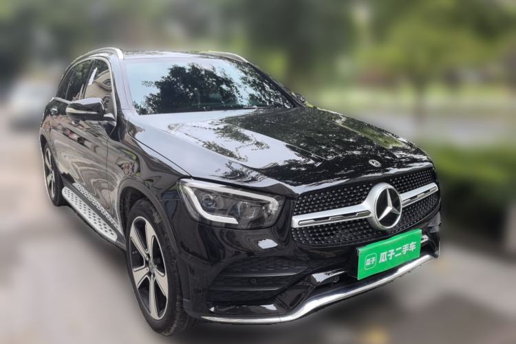 Used Mercedes-Benz GLC 2020 Facelifted GLC 300 L 4MATIC Luxury Edition Front Right 45 Deg