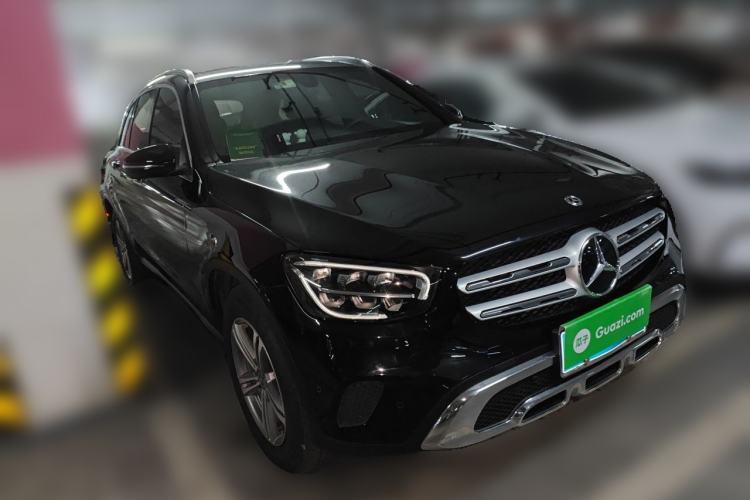 Used Mercedes-Benz GLC 2020 Facelifted GLC 260 L 4MATIC Dynamic Edition Front Right 45 Deg