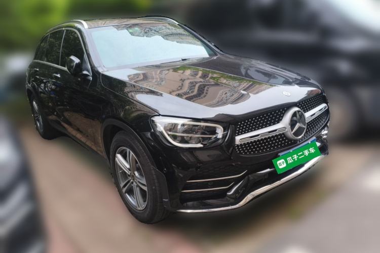 Used Mercedes-Benz GLC 2020 GLC 260 L 4MATIC Luxury Model Front Right 45 Deg