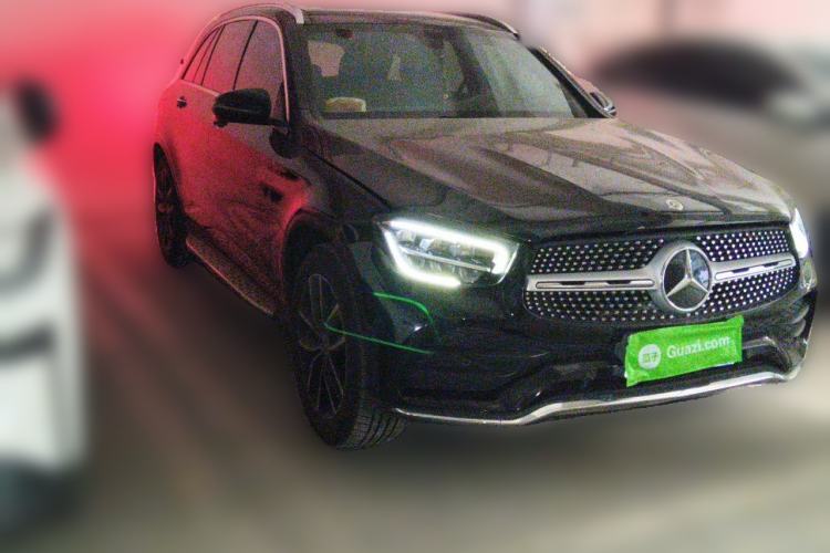Used Mercedes-Benz GLC 2020 Facelift GLC 260 L 4MATIC Luxury Edition Front Right 45 Deg
