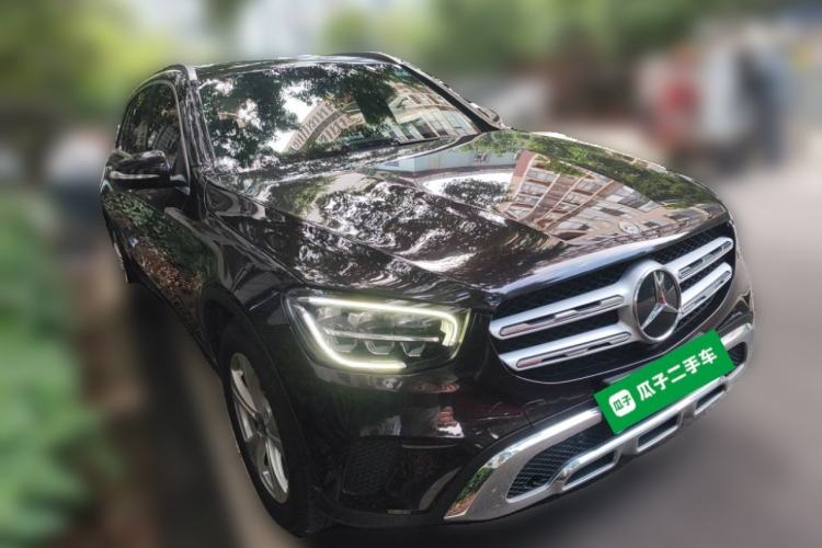 Used Mercedes-Benz GLC 2020 Facelifted GLC 260 L 4MATIC Dynamic Edition Front Right 45 Deg