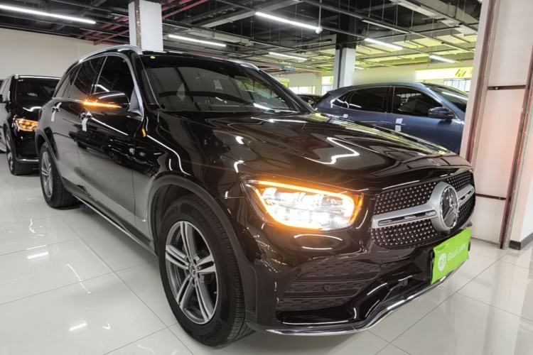 Used Mercedes-Benz GLC 2020 GLC 260 L 4MATIC Luxury Model Front Right 45 Deg