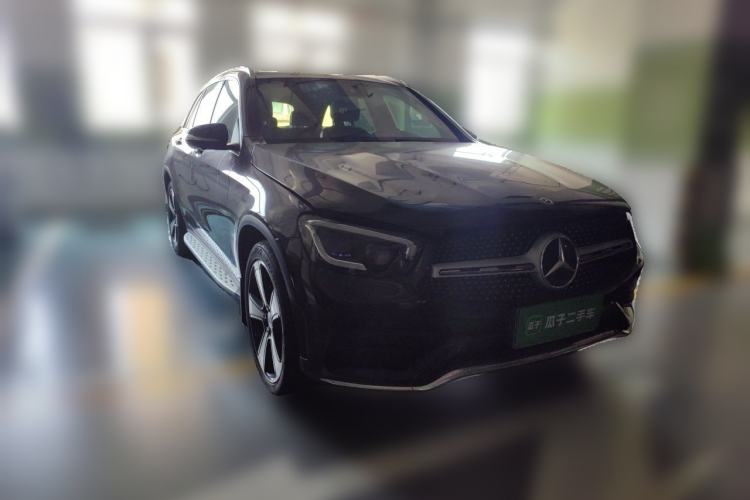 Used Mercedes-Benz GLC 2020 GLC 300 L 4MATIC Luxury Model Front Right 45 Deg