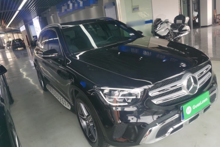 Used Mercedes-Benz GLC 2020 Facelifted GLC 260 L 4MATIC Dynamic Edition Front Right 45 Deg