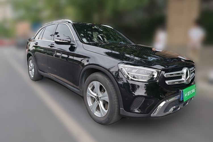 Used Mercedes-Benz GLC 2020 Facelifted GLC 260 L 4MATIC Dynamic Edition Front Right 45 Deg