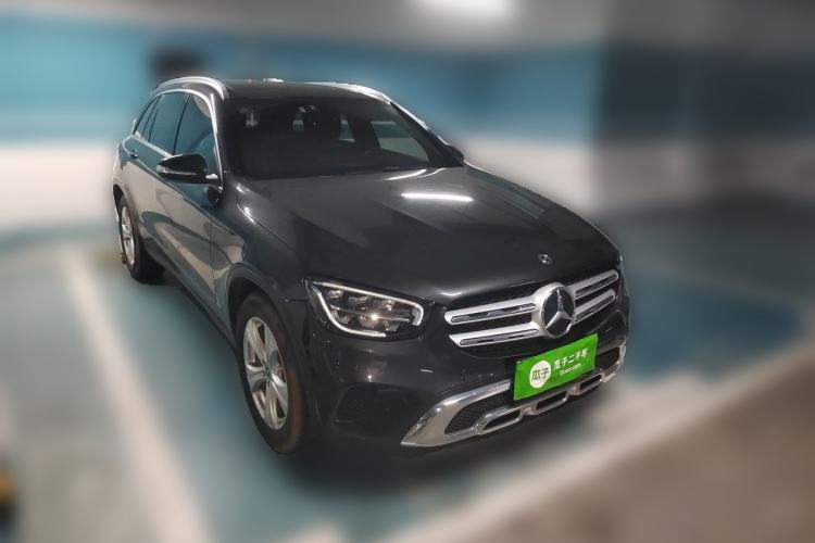 Used Mercedes-Benz GLC 2020 GLC 260 L 4MATIC Dynamic Model Front Right 45 Deg