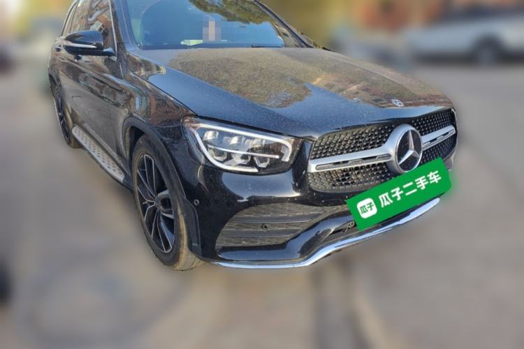 Used Mercedes-Benz GLC 2020 Facelift GLC 260 L 4MATIC Luxury Edition Front Right 45 Deg