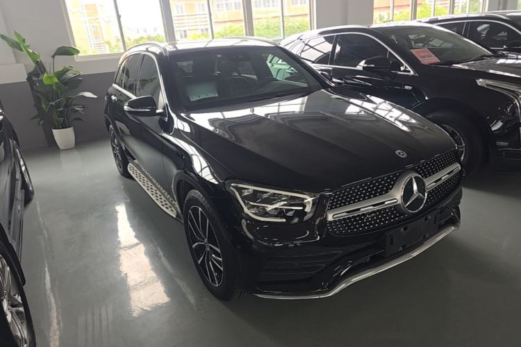 Used Mercedes-Benz GLC 2020 Facelift GLC 300 L 4MATIC Dynamic Edition Front Right 45 Deg