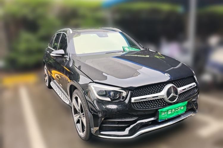 Used Mercedes-Benz GLC 2020 GLC 300 L 4MATIC Luxury Model Front Right 45 Deg