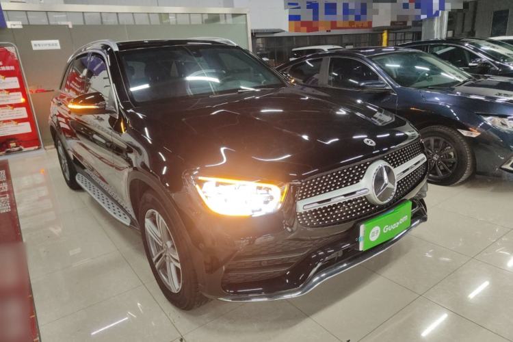 Used Mercedes-Benz GLC 2020 GLC 260 L 4MATIC Luxury Model Front Right 45 Deg