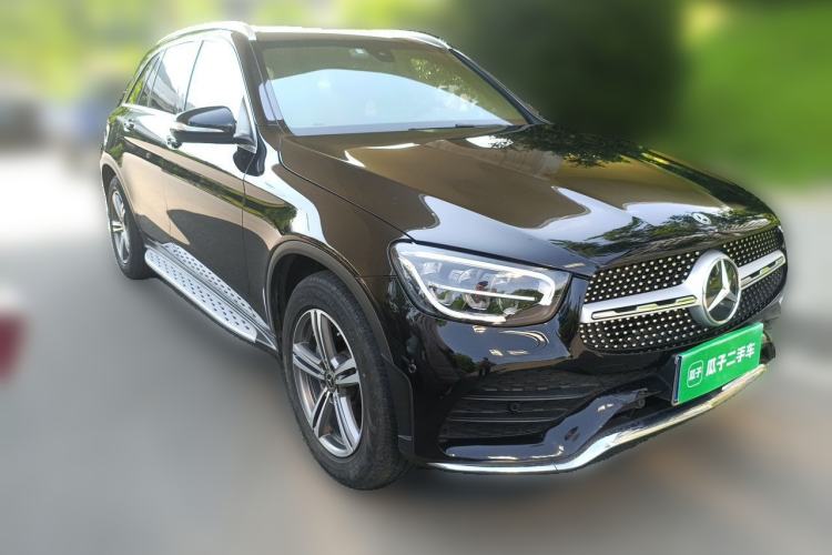 Used Mercedes-Benz GLC 2020 GLC 260 L 4MATIC Luxury Model Front Right 45 Deg