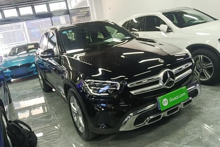 Used Mercedes-Benz GLC 2020 Facelifted GLC 260 L 4MATIC Dynamic Edition Front Right 45 Deg