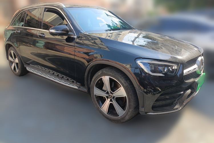Used Mercedes-Benz GLC 2020 GLC 300 L 4MATIC Luxury Model Front Right 45 Deg