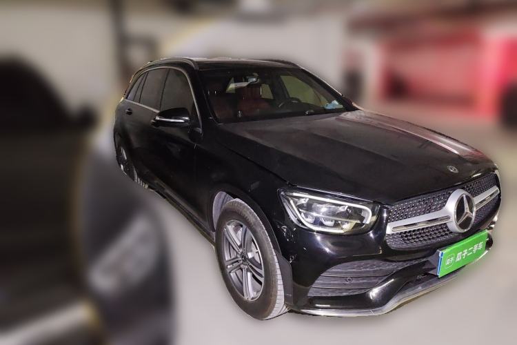 Used Mercedes-Benz GLC 2020 GLC 260 L 4MATIC Luxury Model Front Right 45 Deg
