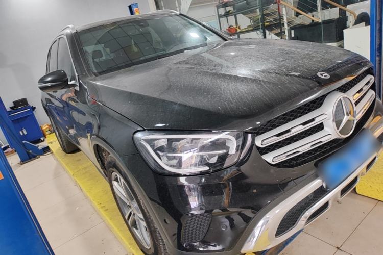 Used Mercedes-Benz GLC 2020 Facelifted GLC 260 L 4MATIC Dynamic Edition Front Right 45 Deg