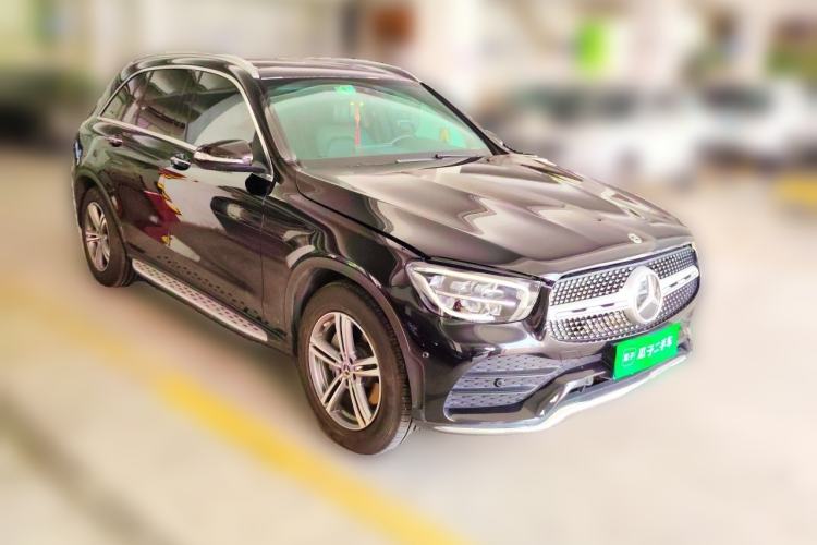 Used Mercedes-Benz GLC 2020 GLC 260 L 4MATIC Luxury Model Front Right 45 Deg