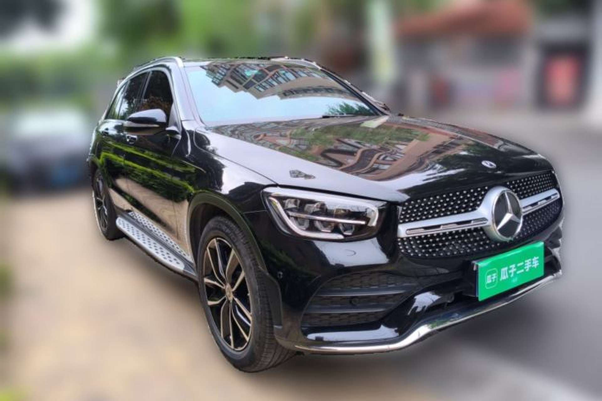 Used Mercedes-Benz GLC 2020 Facelift GLC 260 L 4MATIC Luxury Edition Front Right 45 Deg