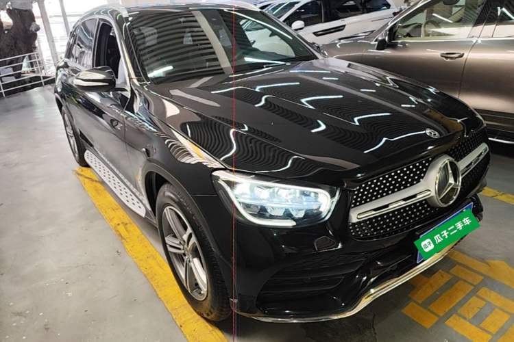 Used Mercedes-Benz GLC 2020 GLC 260 L 4MATIC Luxury Model Front Right 45 Deg
