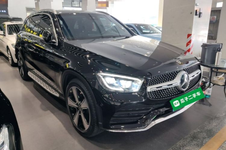 Used Mercedes-Benz GLC 2020 GLC 300 L 4MATIC Luxury Model Front Right 45 Deg