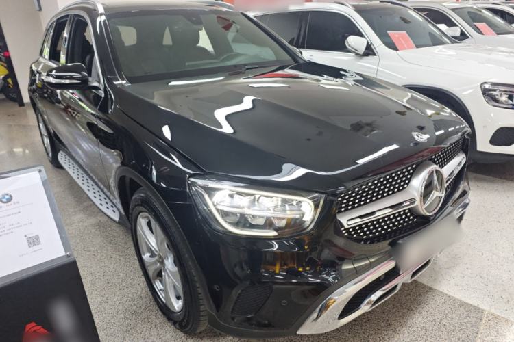 Used Mercedes-Benz GLC 2020 Facelifted GLC 260 L 4MATIC Dynamic Edition Front Right 45 Deg