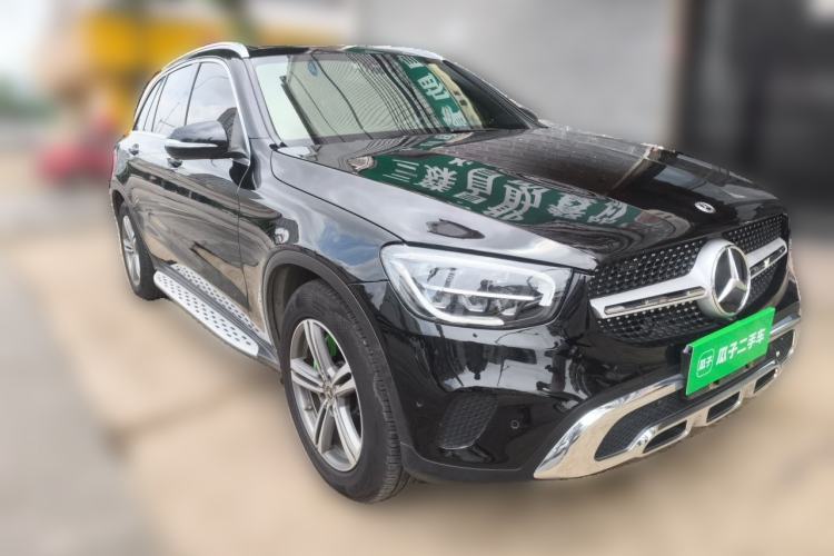Used Mercedes-Benz GLC 2020 GLC 260 L 4MATIC Dynamic Model Front Right 45 Deg