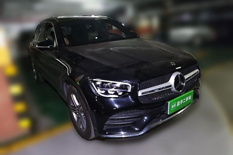 Used Mercedes-Benz GLC 2020 GLC 260 L 4MATIC Luxury Model Front Right 45 Deg