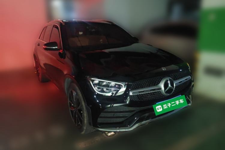 Used Mercedes-Benz GLC 2020 Facelift GLC 260 L 4MATIC Luxury Edition Front Right 45 Deg