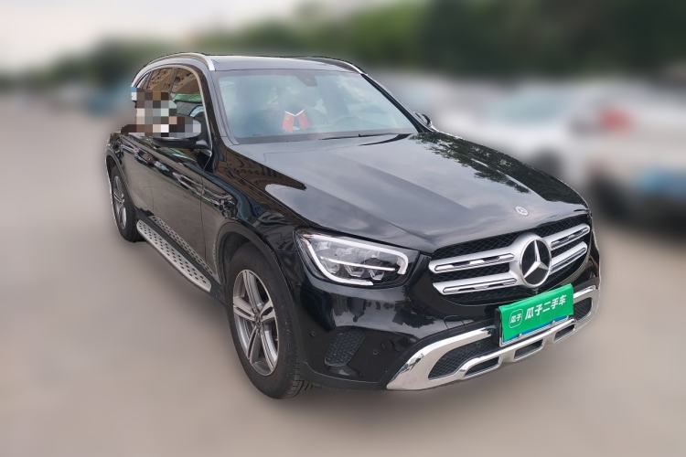Used Mercedes-Benz GLC 2020 Facelifted GLC 260 L 4MATIC Dynamic Edition Front Right 45 Deg