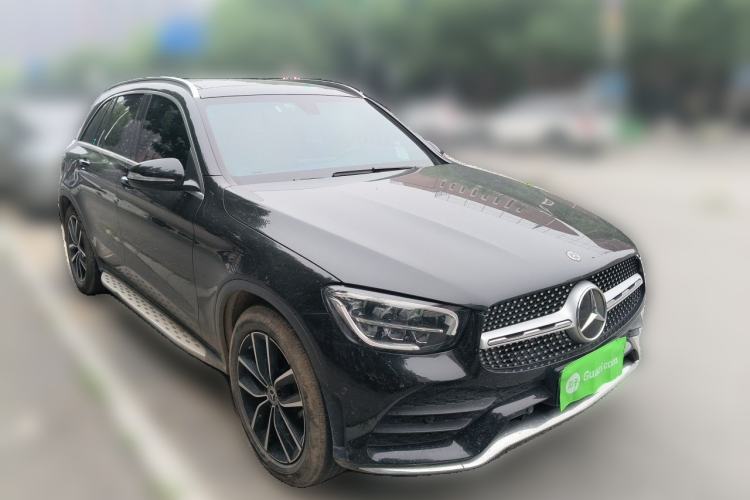 Used Mercedes-Benz GLC 2020 Facelift GLC 260 L 4MATIC Luxury Edition Front Right 45 Deg