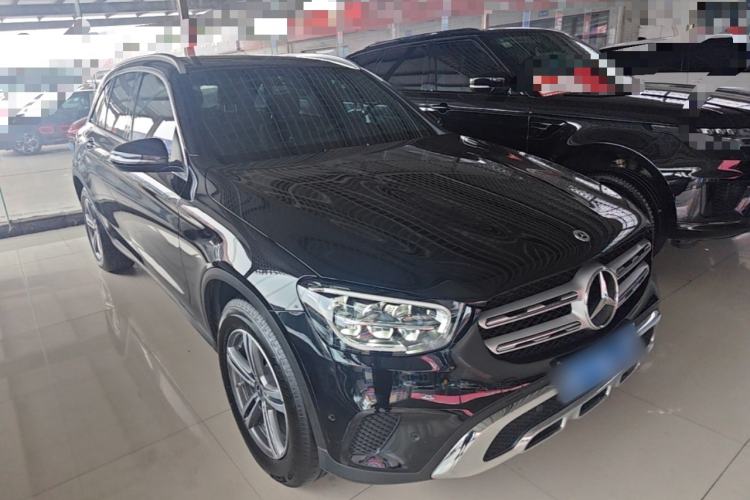 Used Mercedes-Benz GLC 2020 Facelift GLC 260 L 4MATIC Luxury Edition Front Right 45 Deg