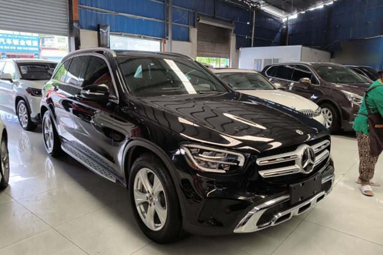 Used Mercedes-Benz GLC 2020 Facelifted GLC 260 L 4MATIC Dynamic Edition Front Right 45 Deg