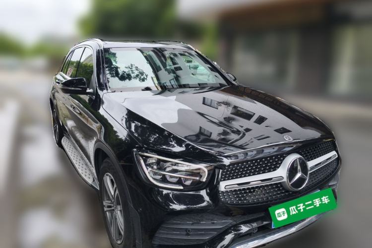Used Mercedes-Benz GLC 2020 GLC 260 L 4MATIC Luxury Model Front Right 45 Deg