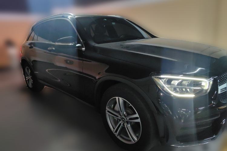 Used Mercedes-Benz GLC 2020 GLC 260 L 4MATIC Luxury Model Front Right 45 Deg