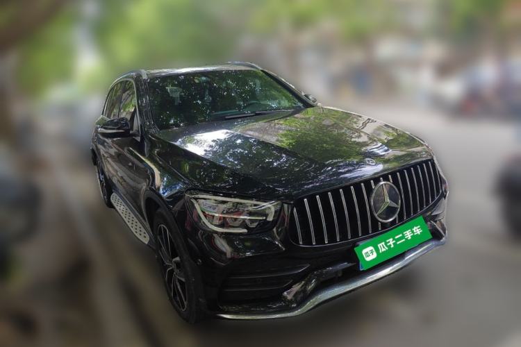 Used Mercedes-Benz GLC 2020 Facelift GLC 260 L 4MATIC Luxury Edition Front Right 45 Deg