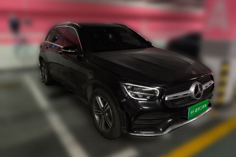 Used Mercedes-Benz GLC 2020 GLC 260 L 4MATIC Luxury Model Front Right 45 Deg