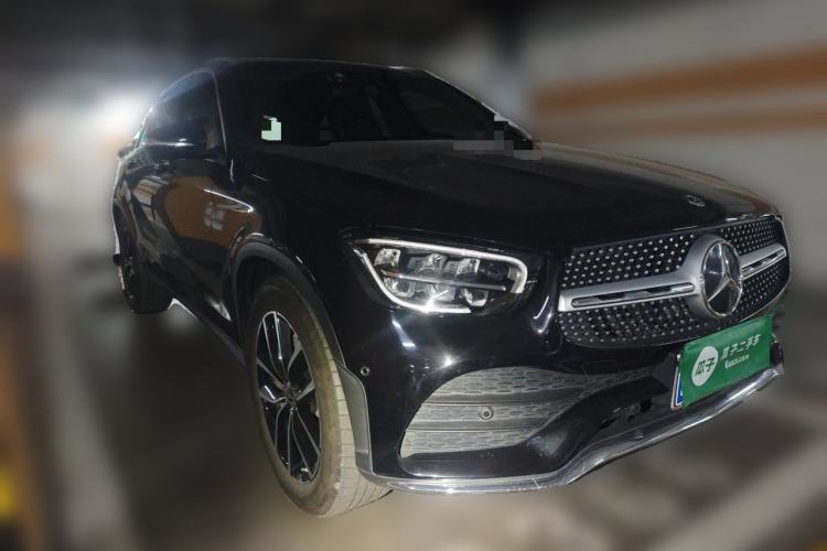 Used Mercedes-Benz GLC 2020 Facelift GLC 260 L 4MATIC Luxury Edition Front Right 45 Deg
